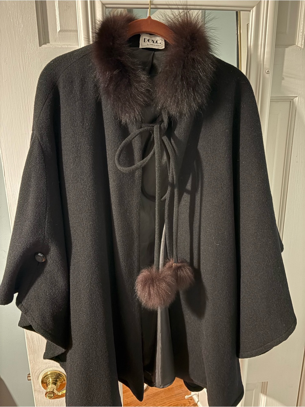 Vintage Black Wool Cape, Fur Trim, Lined, made in USA. Estate Sale Find.